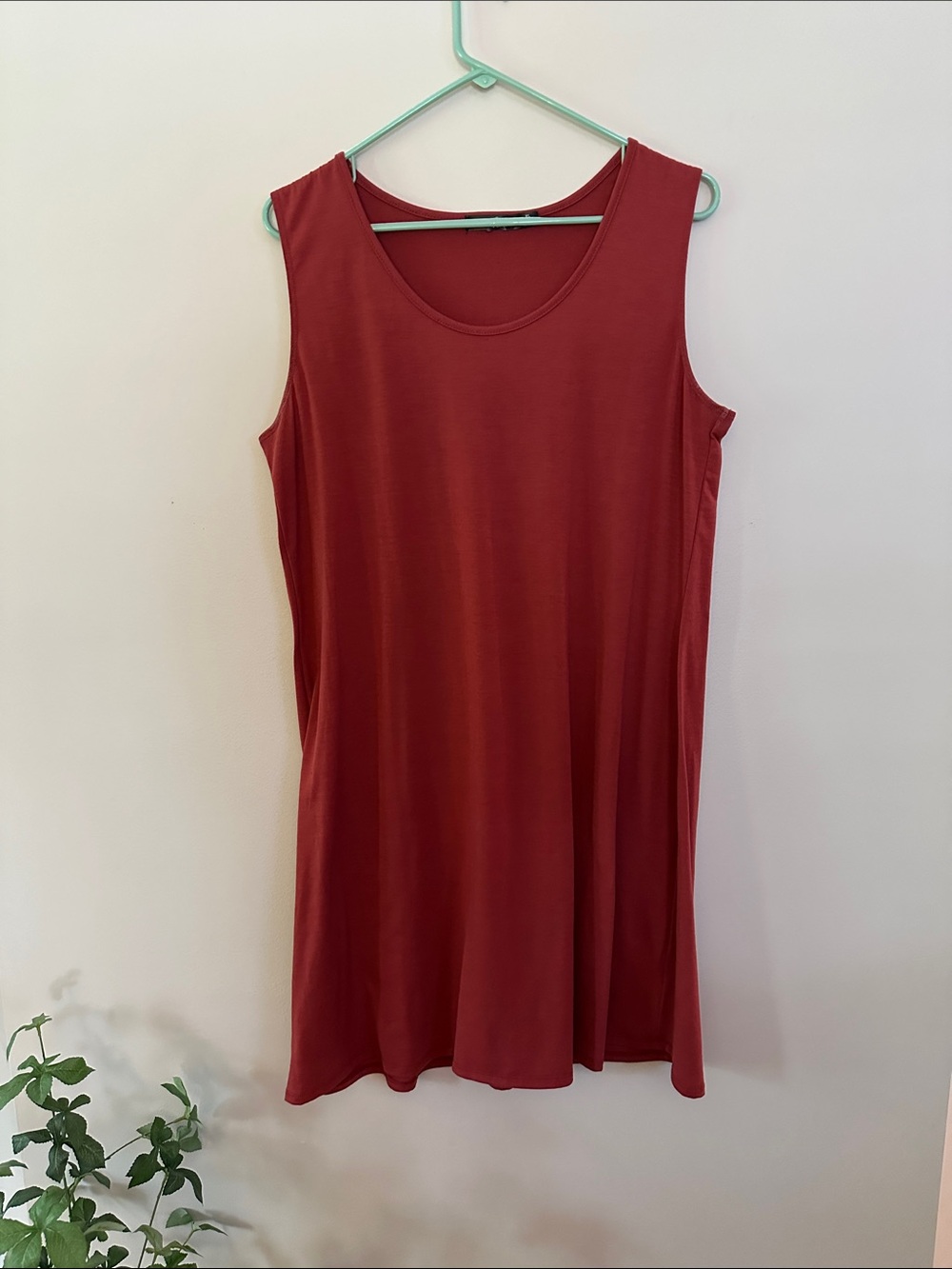 Woman’s sleeveless Dress